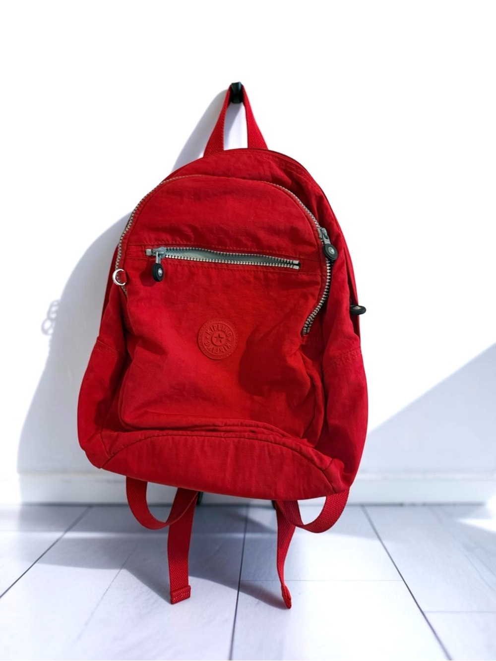 Kipling Red back back